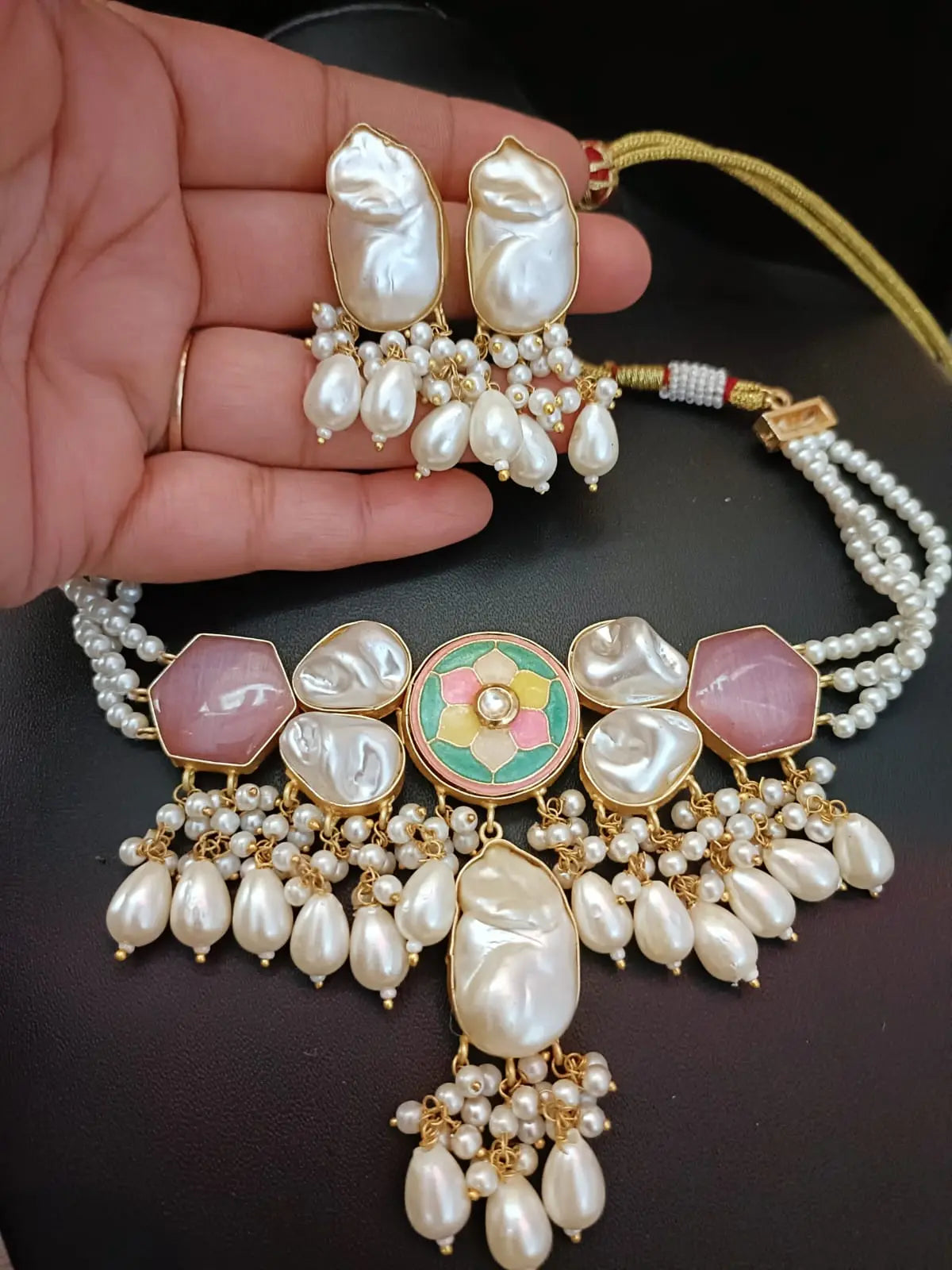 Premium quality golden kundan baroque choker set with earrings | gold plated kundan choker necklace set for women