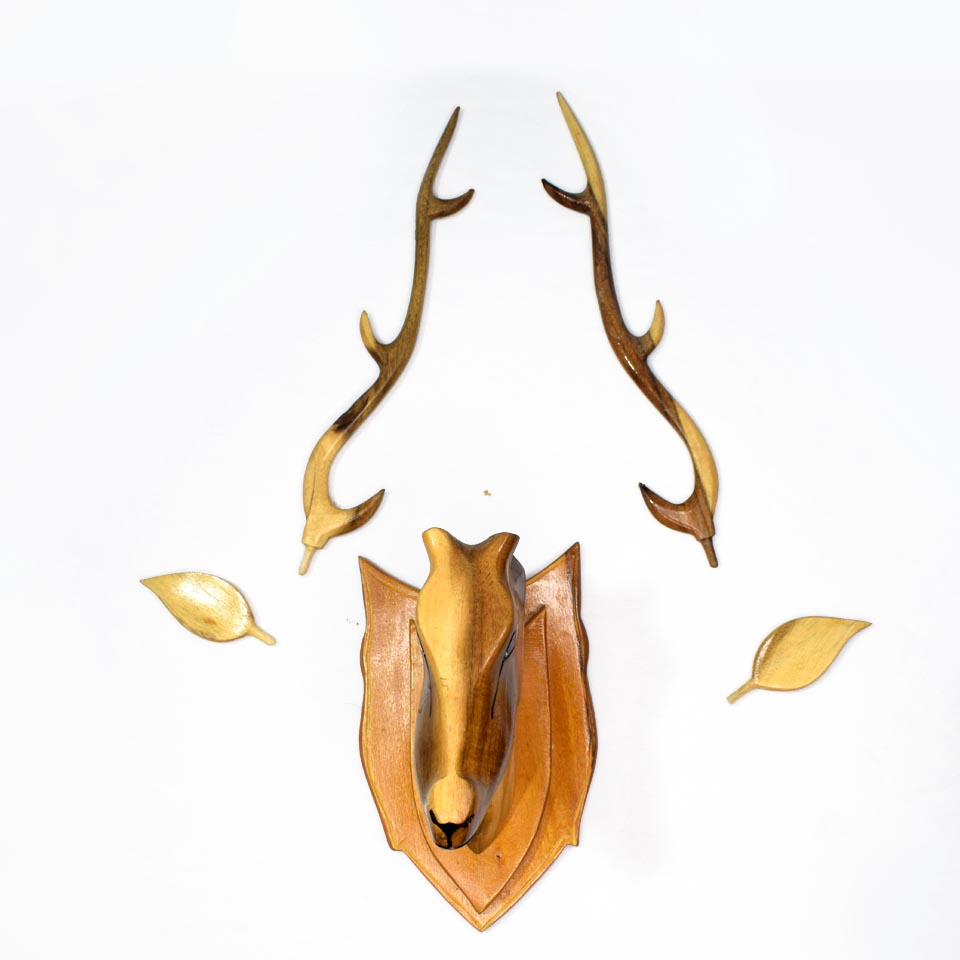 Crafted Deer Head Hanging showpiece for Home Decoration | Wooden decorative items
