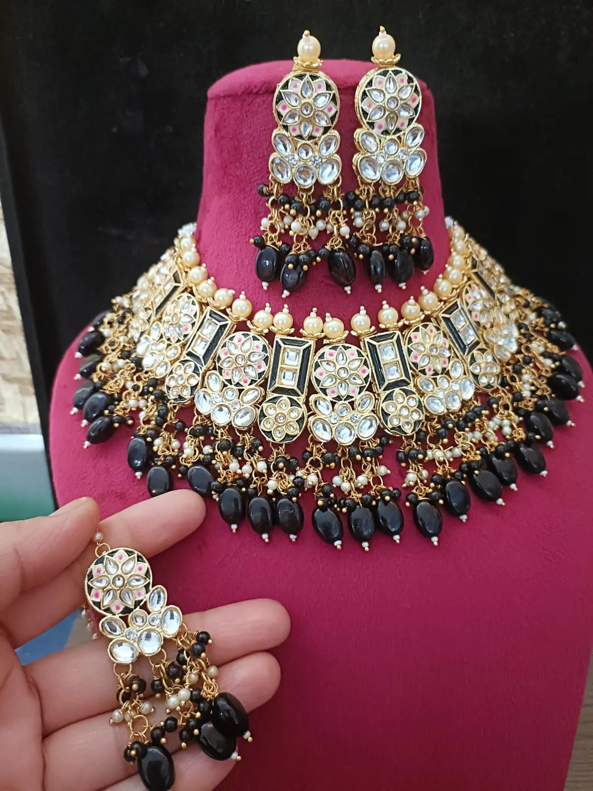 Choker necklace | necklace set | ethnic jewellery | gold plated | wedding jewellery | artificial stones