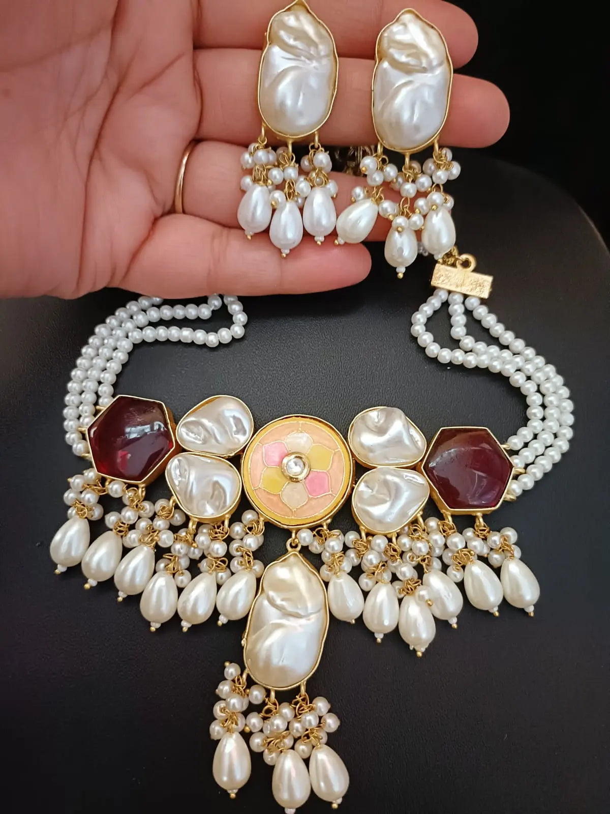 Premium quality golden kundan baroque choker set with earrings | gold plated kundan choker necklace set for women
